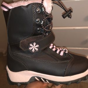 Winter boots